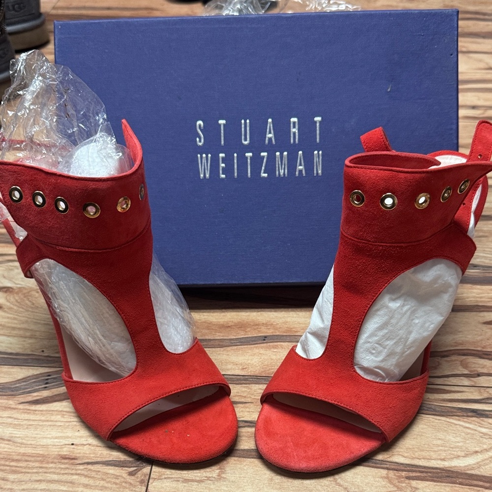 $430 Stuart Weitzman French Cuff Sandals